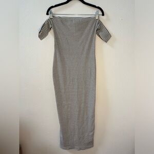 Striped off-the-shoulder bodycon midi dress